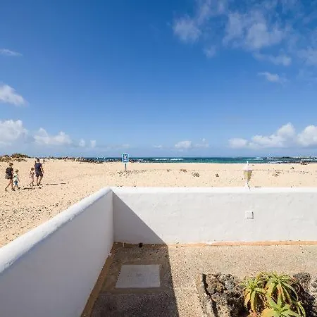 Nire Lula En La Misma Playa Apartamento